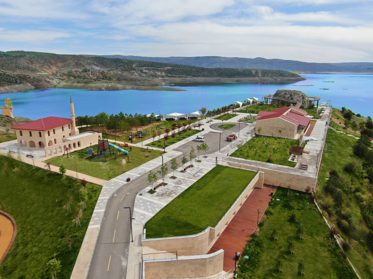 MİLLET BAHÇESİ